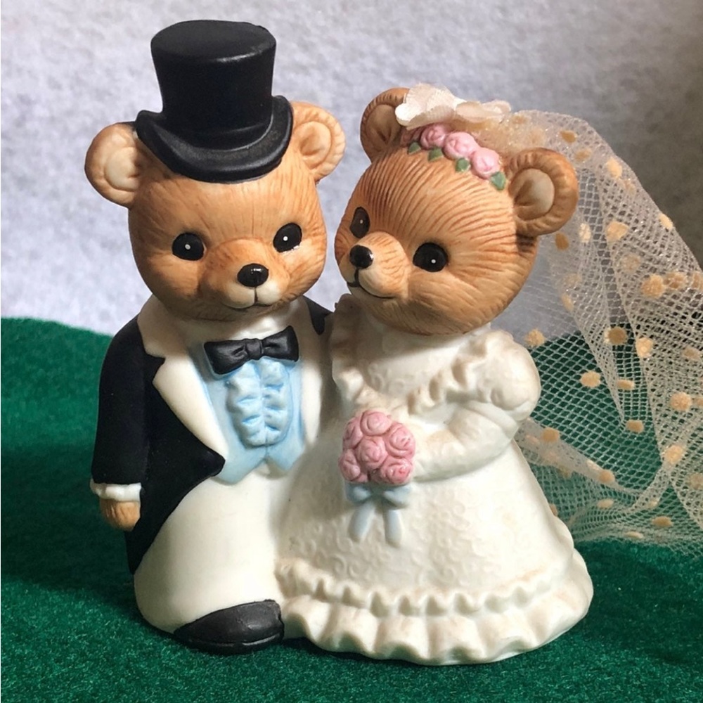 Homco bride and groom